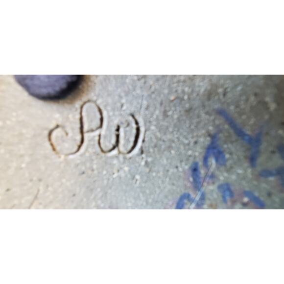 Vintage Beautiful Mid-century Lava glazed Vase - Picture 7 of 7